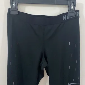 Nike Pro Linear Rain Dri-fit athletic Capri cropped leggings size L thumbnail 7