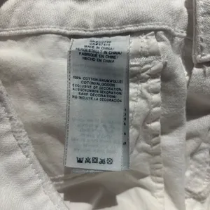True Religion Keira White Low Rise Denim Shorts Size 27 thumbnail 7