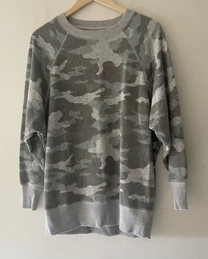 Aerie Oversized Camo Print‎ Crewneck Pullover Sweatshirt thumbnail 1