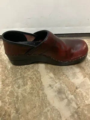 Dansko Professional Burgandy Clog 38 US 7.5 thumbnail 4
