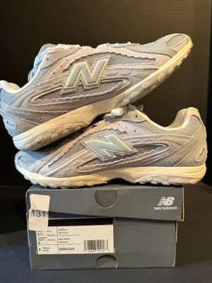 New Balance Adidas Lifestyle 204 size 8W thumbnail 2