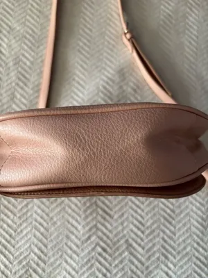 Classic Women's Saddle Crossbody Bag in Blush Pink thumbnail 8