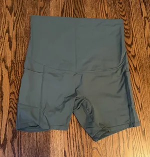 Maternity athletic shorts Green Size L thumbnail 1