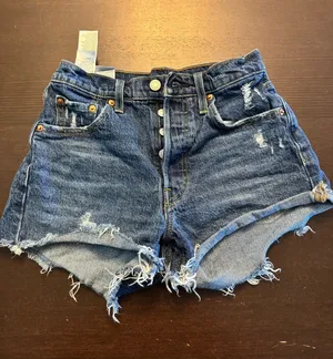 Levi’s Shorts thumbnail 1