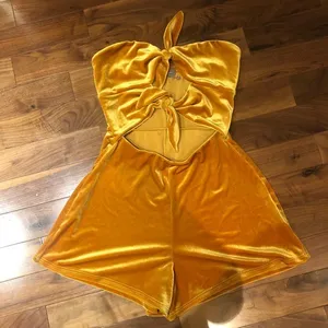 Urban Outfitters Romper Bows Gold Crushed Velvet Velour Cut Out Sleeveless XS thumbnail 1