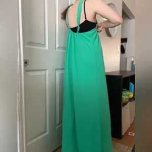 VICI‎ Atiana Satin Halter Maxi Dress Size XL Green thumbnail 3