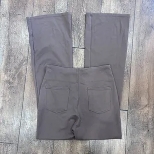 Halara Women's Flare Leg High Waisted Pants Light Brown/Gray Size Medium READ thumbnail 3