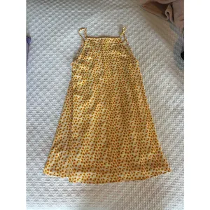 Women's yellow floral print shift mini dress thumbnail 4