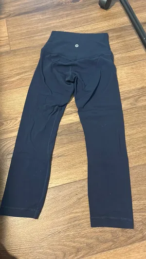 Align Cropped Leggings 23” thumbnail 2