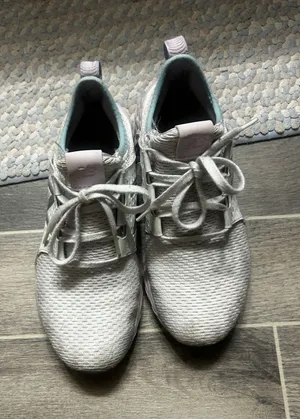 New Balance Sneakers thumbnail 1