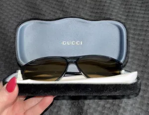 Gucci Aviator Sunglasses thumbnail 1