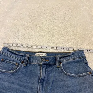 Abercrombie & Fitch Womens Dad Shorts HR Raw Hem 14 Denim Preppy Cotton Resort thumbnail 3