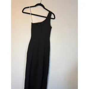 Lulus Good Times Only Black One-Shoulder Maxi Dress XS NEW thumbnail 6