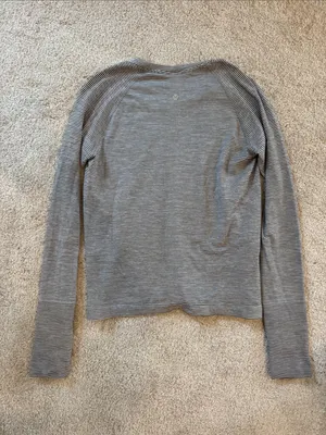 lululemon size 10 - Striped Long-Sleeve Crewneck Top - Grey/Black thumbnail 4