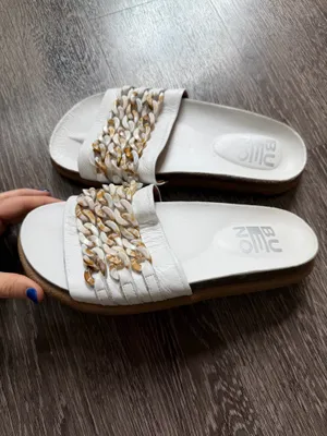 Bueno Footwear Emilia White Chain Slide thumbnail 6