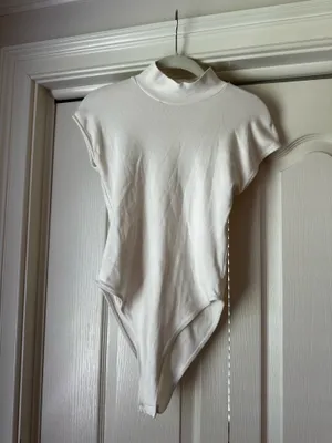 Zara white mock neck cap sleeve bodysuit   thumbnail 3