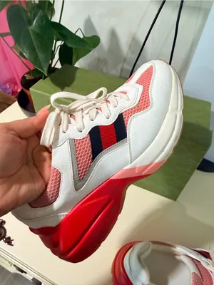 Gucci Gold Leather-Trim Sneakers thumbnail 10