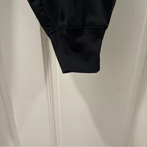 Abercrombie & Fitch Women’s Traveler Joggers Size XL Black Elastic Waist EUC thumbnail 6