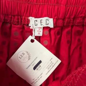 TCEC Studded Rhinestone Shorts Women's Small Crimson Red Elastic Waist Pockets thumbnail 3