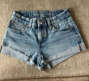 American Eagle Jean shorts thumbnail 1