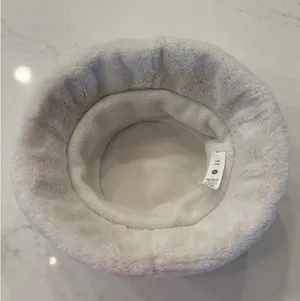 Lululemon Fuzzy Bucket Hat thumbnail 2