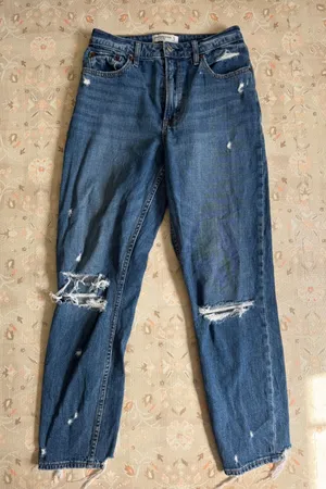 Abercrombie & Fitch Curve Love High Rise‎ Mom Jeans Distressed Blue 27/4L Long thumbnail 1