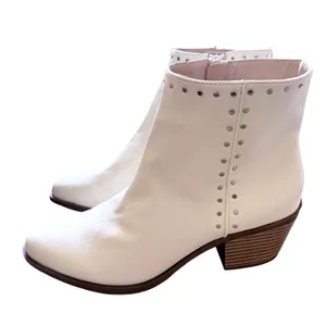 BP Wylie Studded Ankle Boots Ivory Pointed Toe Block Heel Size 8.5M thumbnail 2