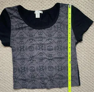 Grunge Skull and Crown Pattern Short Sleeve Knit Crop Top Large thumbnail 5