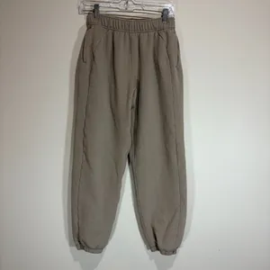 Lululemon XS Scuba Mid-Rise Oversized Jogger Sweatpants *Regular Sheer Oak thumbnail 2