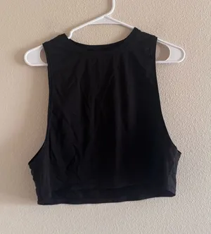 Lululemon Black Sleeveless Crop Tank Top thumbnail 1