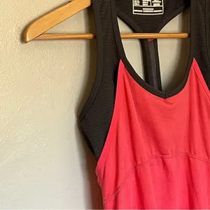 Under Armour Womens Shirt Medium Semi Fitted Orange Tank Top HeatGear Run Bra M thumbnail 5