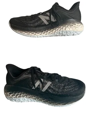 New Balance Fresh Foam More v2 Women’s Black Running Shoe Comfort Size 6.5 thumbnail 2