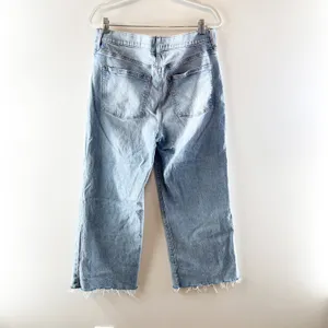 J. Crew Wide-Leg Cropped Jeans in All-Day Stretch Blue 31 / 12 thumbnail 4