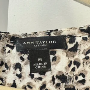 Ann Taylor Leopard Print Puff Shoulder Back Zip Blouse Top Tan Black Size 6 thumbnail 6
