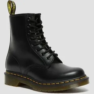 Dr. Martens 1460 Smooth Leather Lace-Up Boots in black thumbnail 1