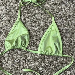 La Hearts Green Metallic Triangle Bikini Top Sz XS thumbnail 6