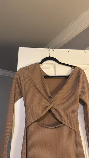 Brown dress Size M thumbnail 2