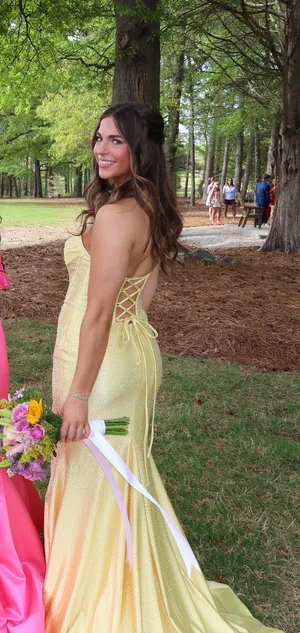 Sherri Hill yellow prom dress thumbnail 2