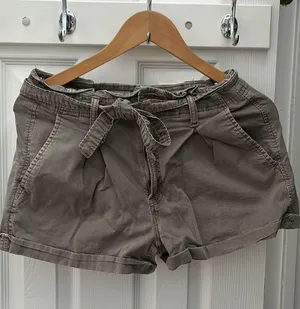 Shorts thumbnail 1