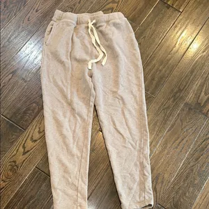 Universal Threads Tan cozy Joggers Soft Relaxed Fit size small with pockets thumbnail 3