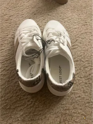 A305 West Loop Tennis Shoes White And Gold Tie Sneakers Size Medium 7/8 thumbnail 3