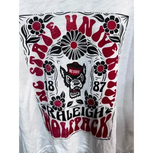 Pressbox Women's Medium White NC State Wolfpack T-Shirt Floral Graphic NWT thumbnail 2