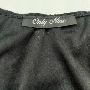 Elegant Black Lace Top Size L thumbnail 2