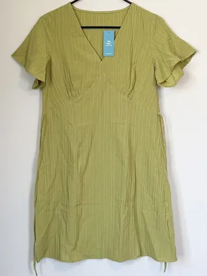 NWT Cupshe Green Flared Sleeve Mini Dress - Size: Small thumbnail 2