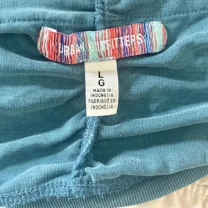 Urban Outfitters Teal Crop Top Sz Large Women’s Adjustable thumbnail 3