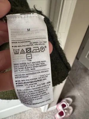 Old Navy Olive Crewneck Pullover Sweater / J21 thumbnail 3