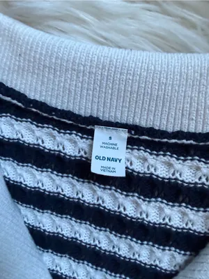 Old Navy striped sweater top thumbnail 4