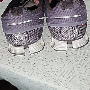 On Running On Cloud 5 gray Walking workout training shoes sz 10.5 thumbnail 7