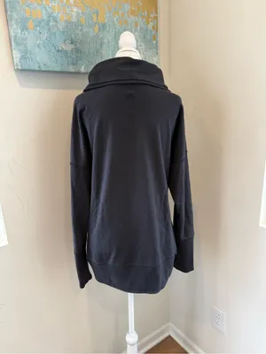 lululemon athletica Black Cowl Neck Pullover Size 10 thumbnail 2