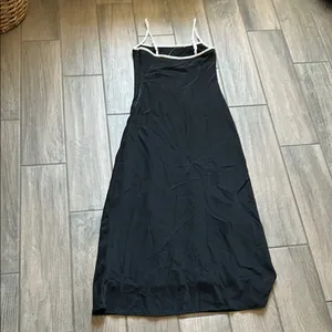 Elegant Black Maxi Dress thumbnail 4